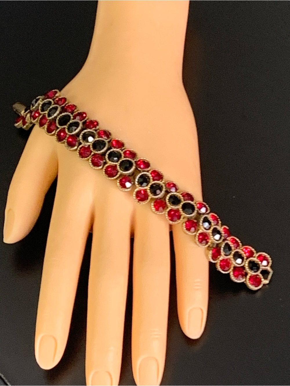 Vintage Lisner Bracelet Gold Plated With Faux Ruby Rhinestones